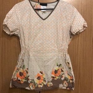 Small Cherokee brand scrub top